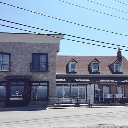 Le Littoral Bistro Gourmand Et Auberge Hotell Sainte Anne-des-Chênes Exteriör bild