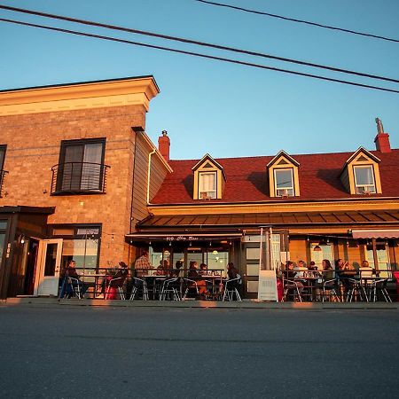 Le Littoral Bistro Gourmand Et Auberge Hotell Sainte Anne-des-Chênes Exteriör bild