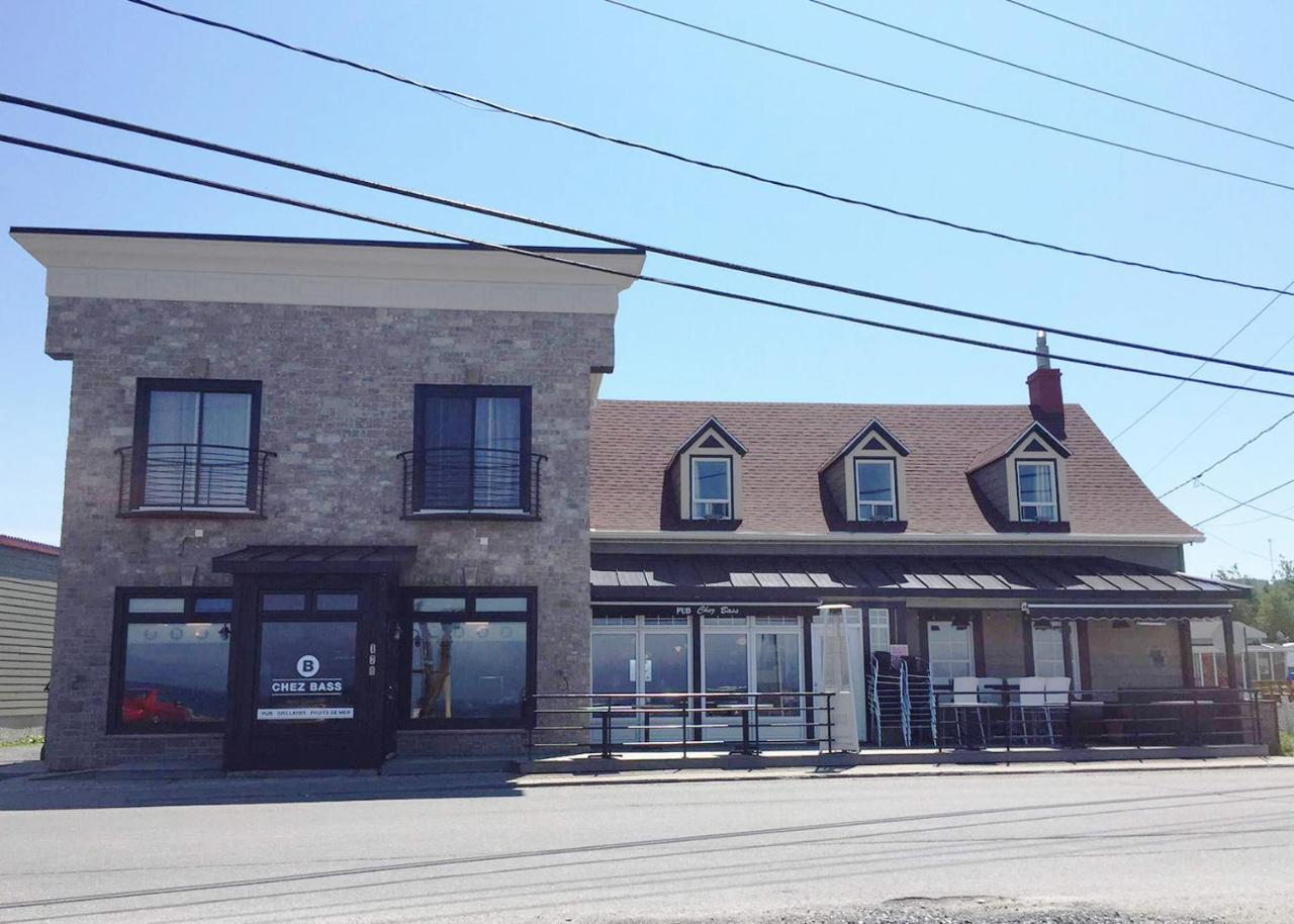 Le Littoral Bistro Gourmand Et Auberge Hotell Sainte Anne-des-Chênes Exteriör bild